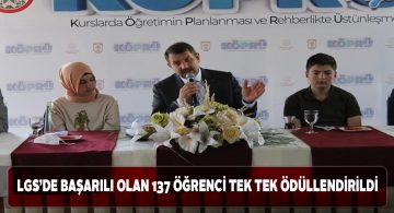 Sivas’ın en başarılı gençleri ödüllendirildi