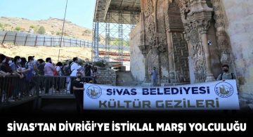 Sivas Belediyesi 200 öğrenciyi Divriği’ye geziye uğurladı