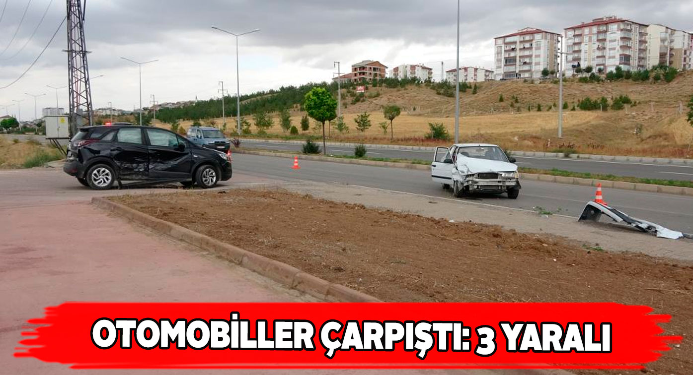 Sivas merkezde iki otomobil çarpıştı