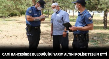 Düşünceli vatandaş camide bulduğu altınları emniyete bildirdi
