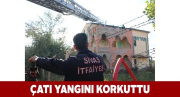 İki katlı binanın çatısında çıkan yangın vatandaşları korkuttu