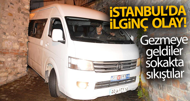 İran’dan İstanbul’a gezmeye geldiler, araçları sokakta sıkıştı
