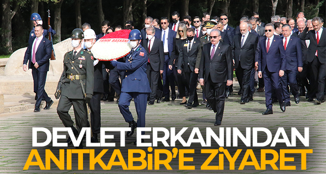 Devletin zirvesi Anıtkabir’de