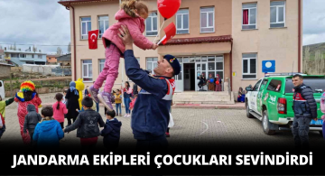 Jandarma Ekipleri Çocuklarla 23 Nisan’ı Kutladı