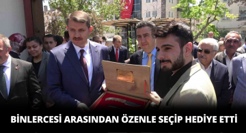Sivaslı Bıçak Ustasından Sivas Valisine Hediye!
