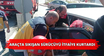 Kazada Sıkışıp Kalan Sürücüyü İtfaiye Kurtardı