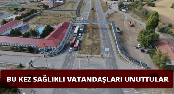 Bu Üst Geçidi Engelli Olmayanlar Bile Kullanamıyor