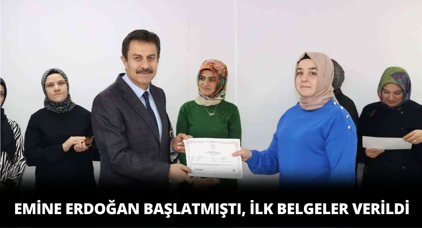 Aile Okulu Projesi’ne Katılan Velilere Sertifikaları Verildi