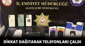 Önce Dikkat Dağıttı Sonra Binlerce Liralık Telefonları Çaldı