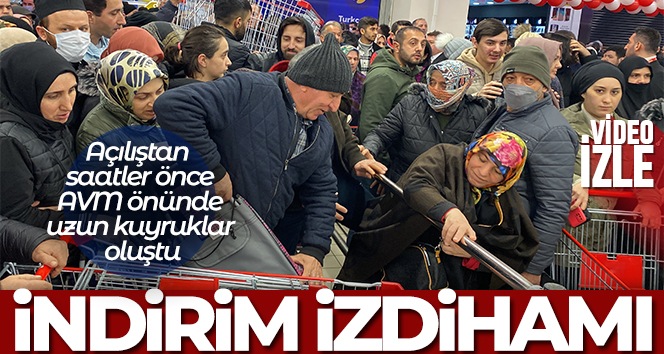 İstanbul’da market açılışında ‘indirim’ izdihamı