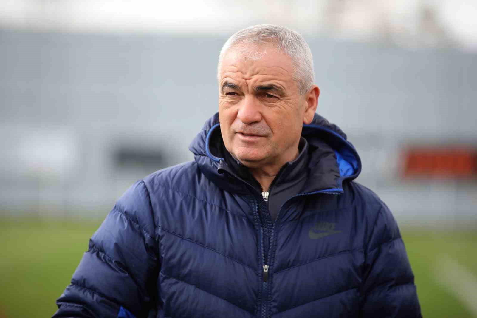 Sivasspor Teknik Direktörü Rıza Çalımbay, Avrupa ve Lig Performansını Değerlendirdi