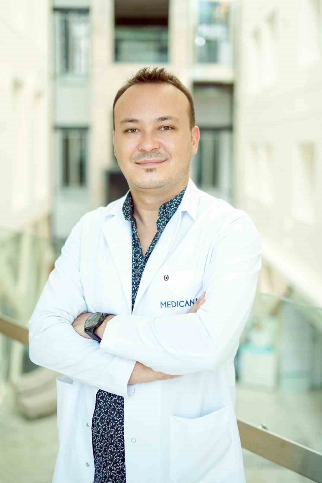 Çilek Alerjisi Hakkında Uzmanlar Uyarıyor: Hangi Belirtilere Dikkat Edilmeli?
