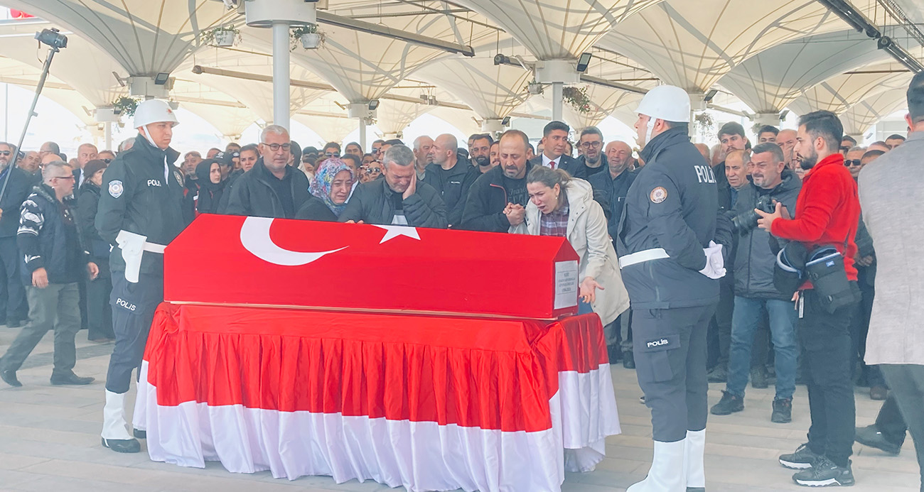 Ankara’da Şehit Düşen Güvenlik Görevlisi Atakan Şahin Erdoğan Toprağa Verildi