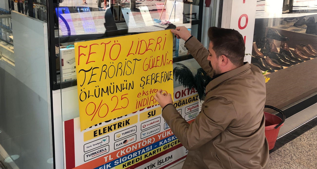 Bursa İnegöl’de Esnaf, FETÖ Liderinin Ölümüne Özel İndirim Yaptı
