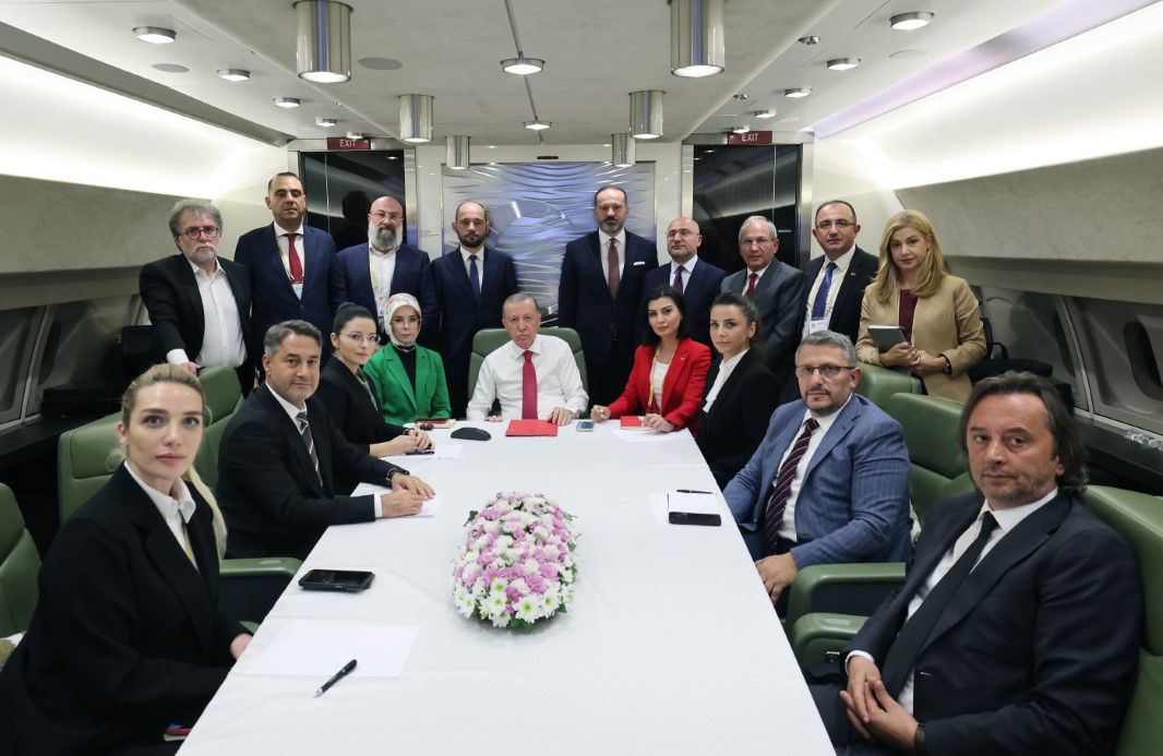 Cumhurbaşkanı Erdoğan: Yönetimde ve Kabinede Değişiklikler Olabilir