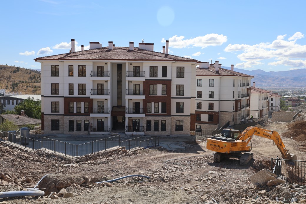 Elazığ’da Depremzedeler İçin 141 Yeni Konut Tamamlandı