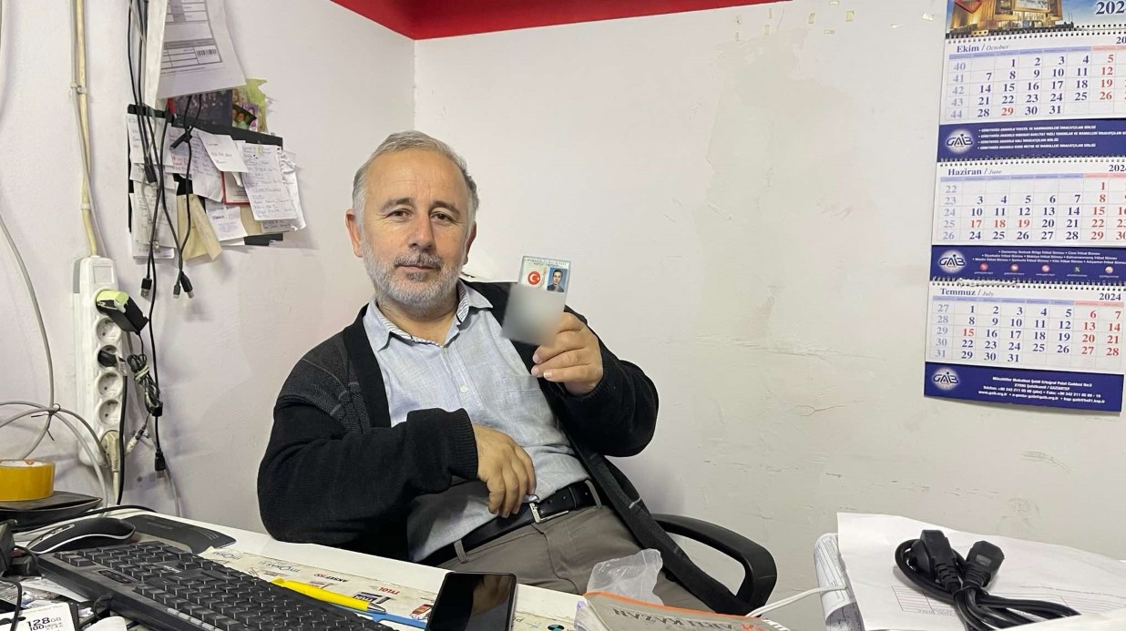 Eski Kimlik Kartı, Dolandırıcılık Girişiminden Kurtardı