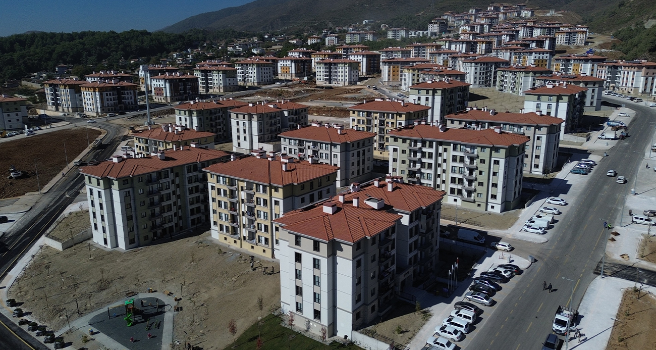 Hatay’da Deprem Sonrası Yeni Konutların Teslim Süreci Hız Kazanıyor