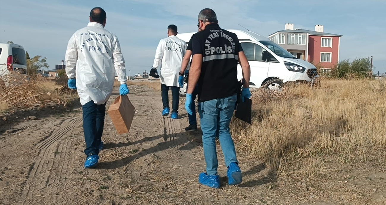 Kayıp Üniversite Öğrencisi Rojin İçin Van Gölü’nde Bulunan Kıyafet Parçaları Ümitleri Artırdı