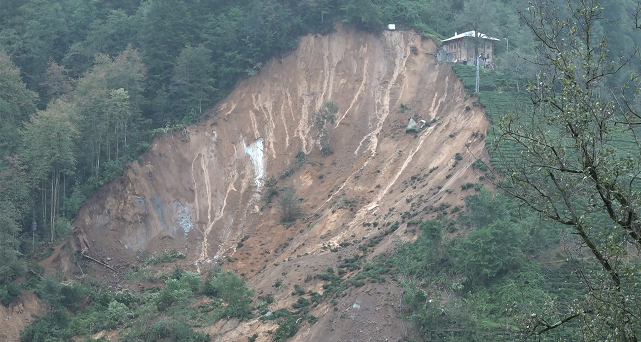 Rize’deki Heyelan Köylüleri Tedirgin Etti