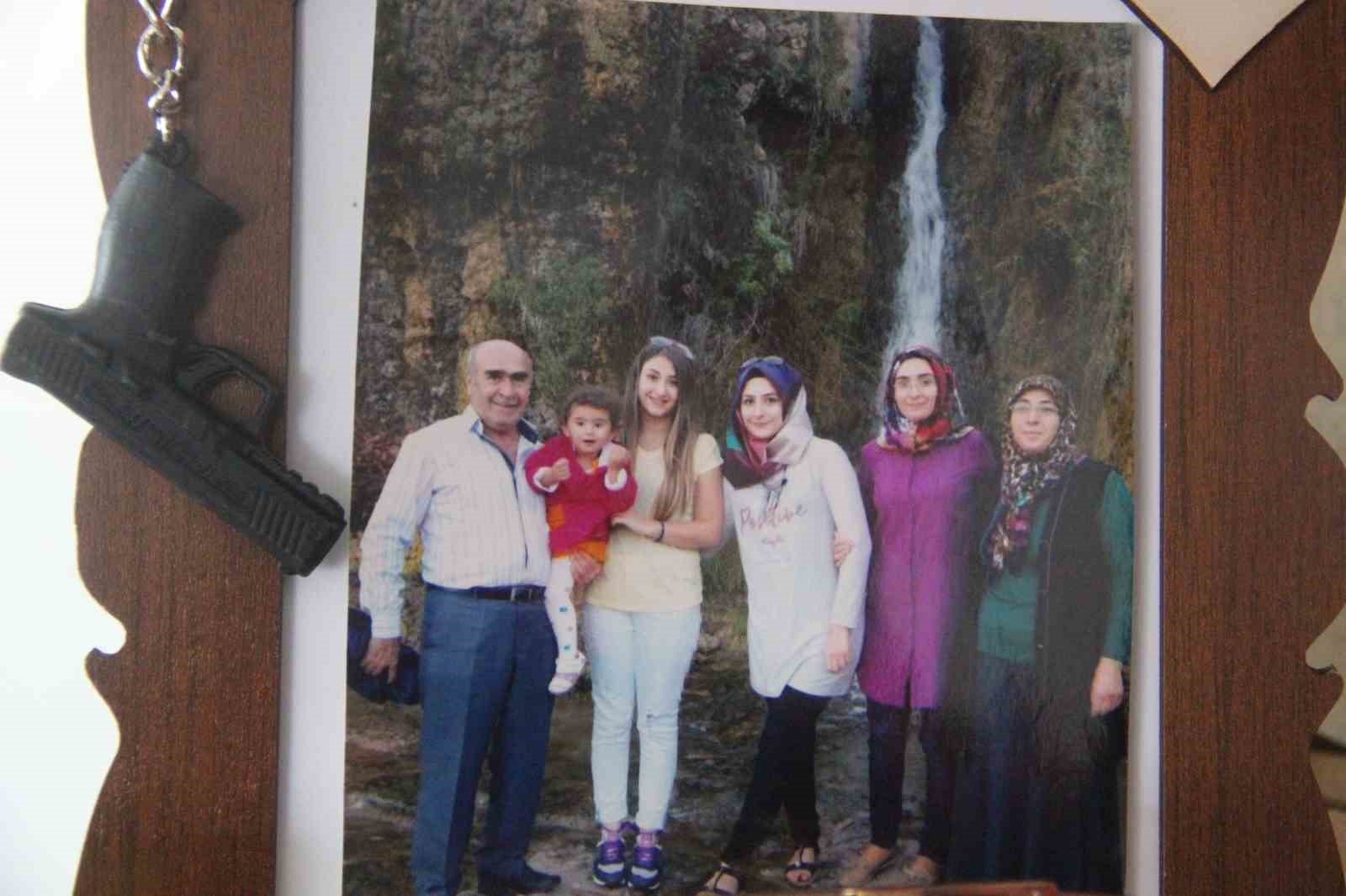 Şehit Polis Şeyda Yılmaz’ın Anısı Babasının Evi’nde Yaşatılıyor