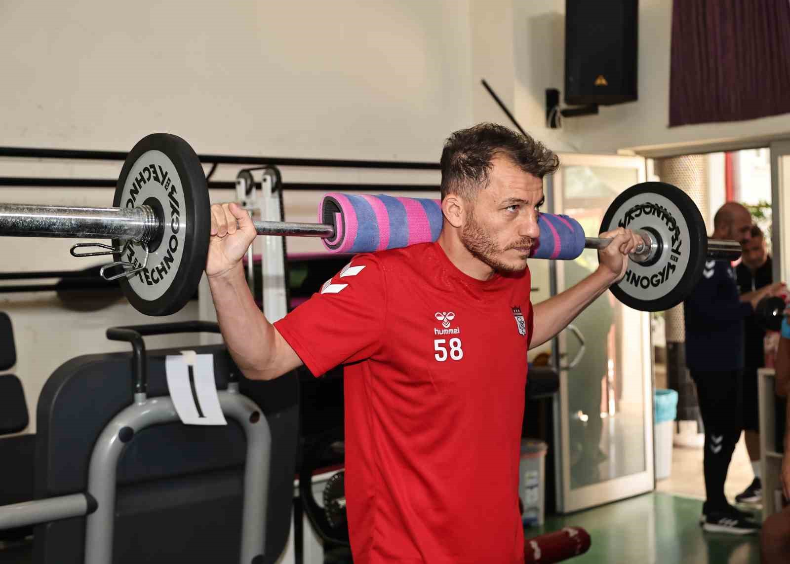 Sivasspor, Hatayspor Maçı Öncesi Fitness Çalışması Yaptı