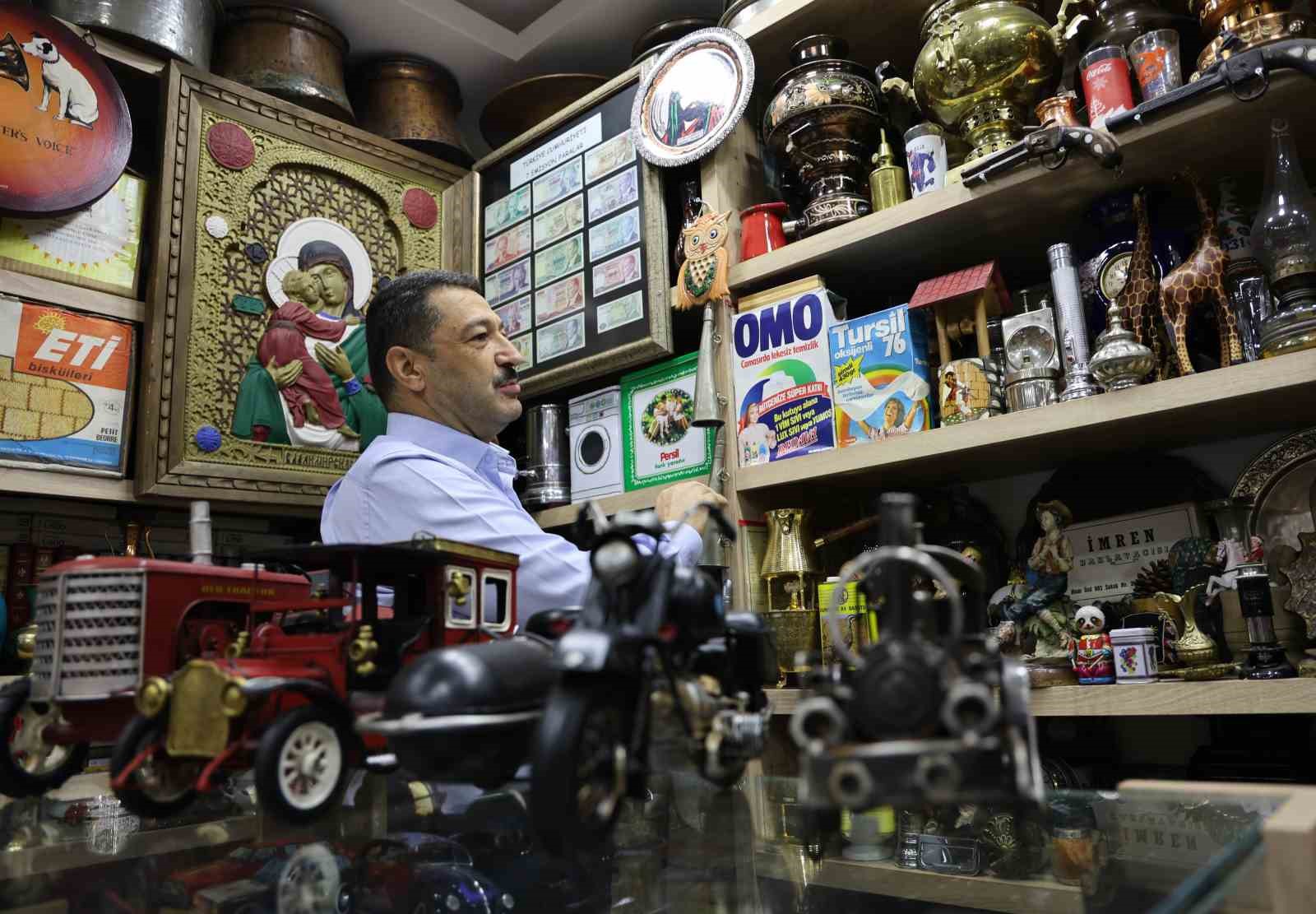 Zara’nın Nostalji Hazinesi: Cemalettin Temur’un 40 Yıllık Antika Koleksiyonu