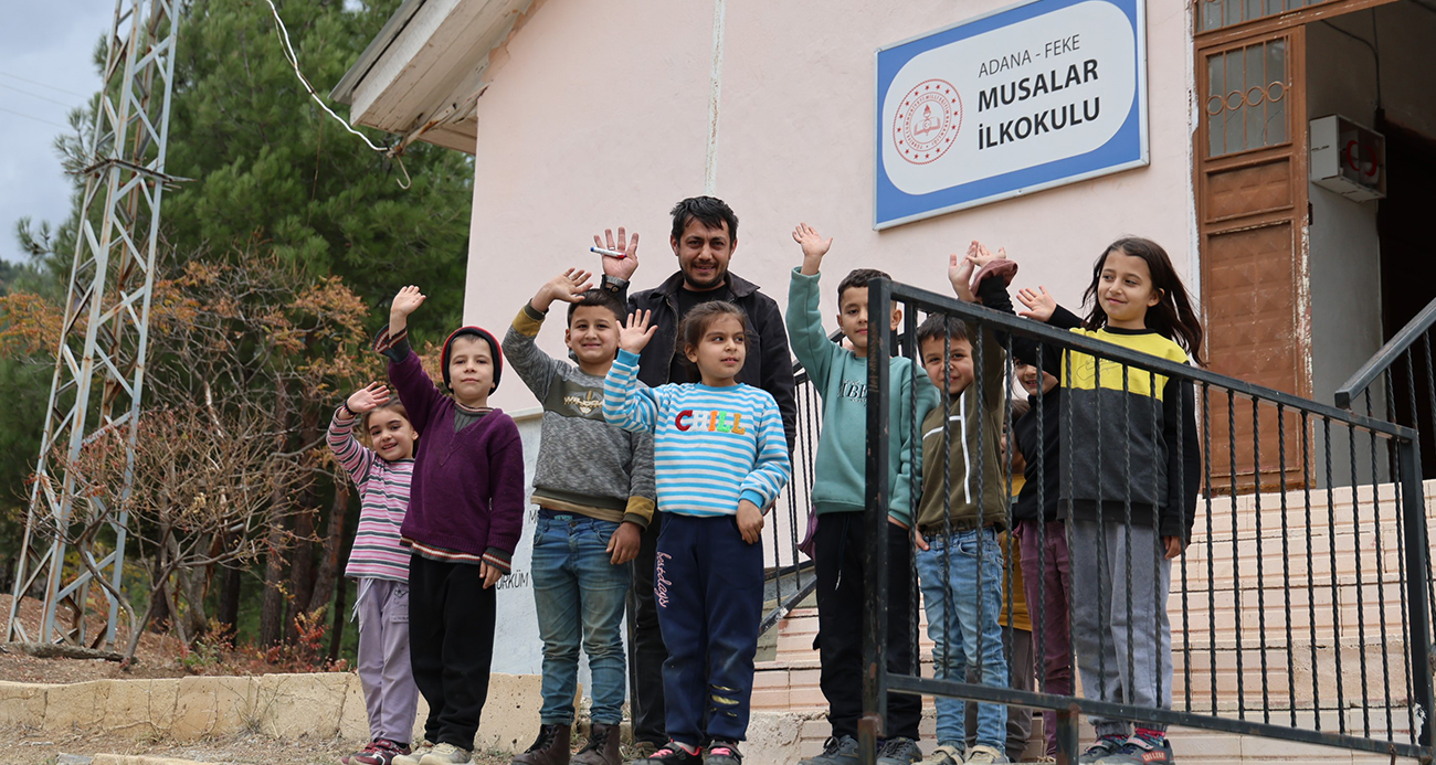Dağ Köylerinde Özveriyle Görev Yapan Öğretmenlerin Hikayesi