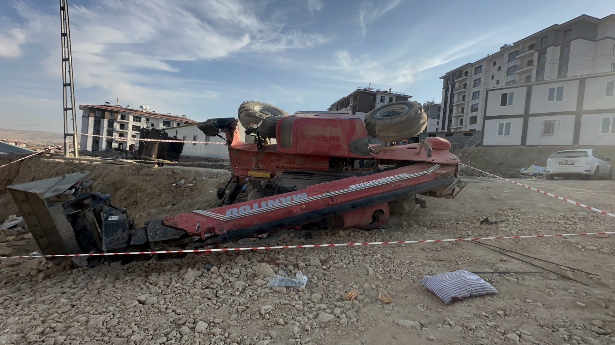 Elazığ’da Şantiye Faciası: İki Genç Kepçe Kazasında Hayatını Kaybetti