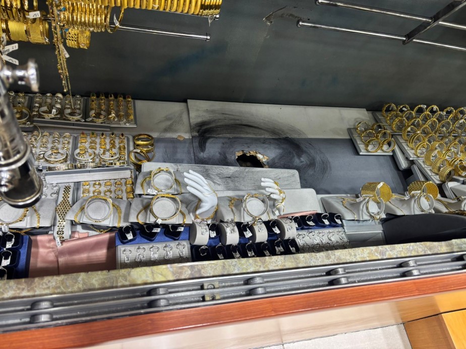 Güngören’de Kuyumcu Soygunu: Bodrum Katından Girerek 10 Kilogram Altın Çalındı