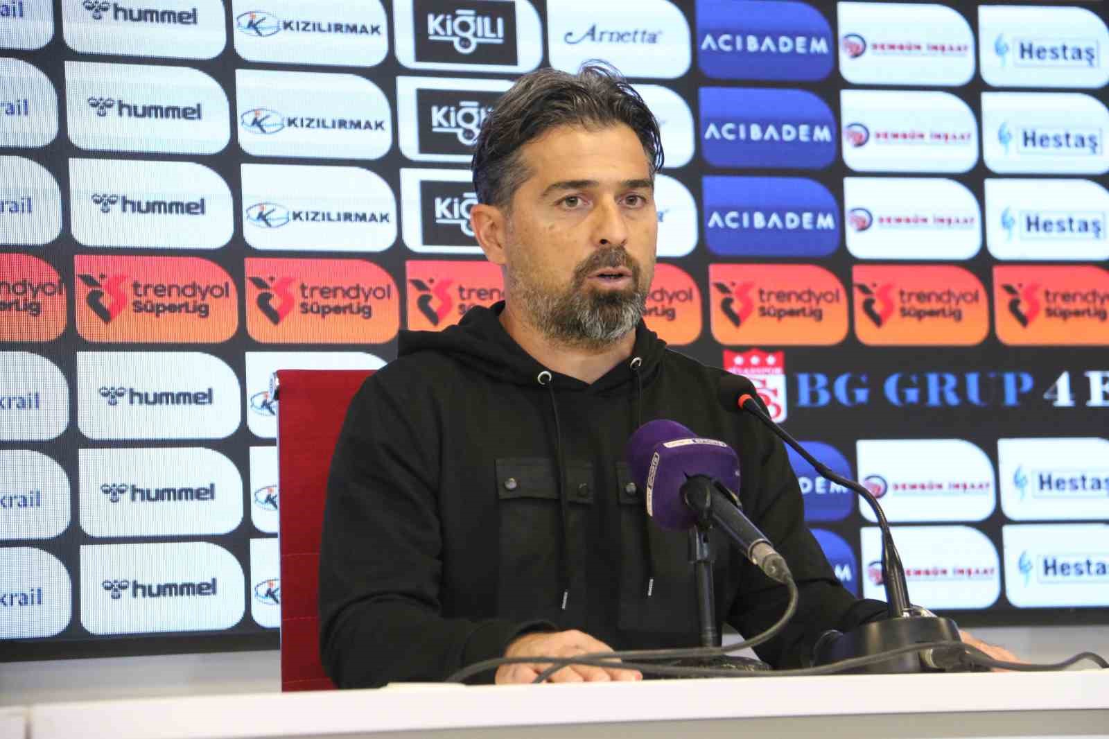 İlhan Palut Sivasspor Mağlubiyetini Değerlendirdi