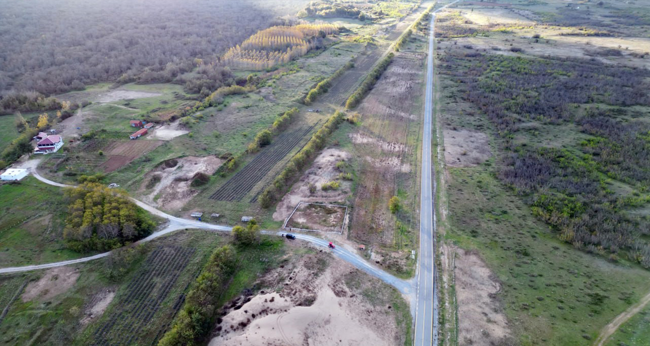 Karasu’da 52 Yıllık Yol Kullanımı Arsaya Dönüşünce Mahalleli Mağdur Oldu