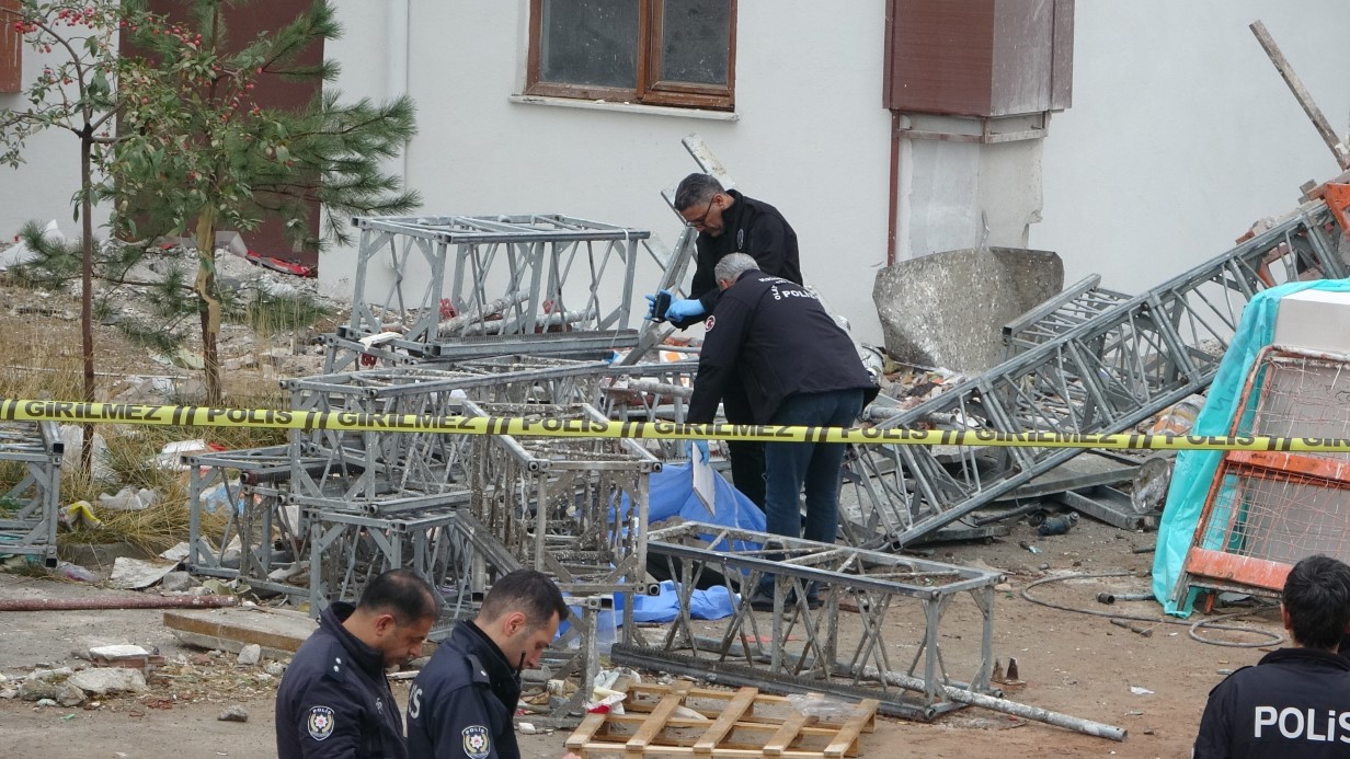 Malatya’da İnşaat İskelesi Çökmesi Sonucu 2 İşçi Yaşamını Yitirdi