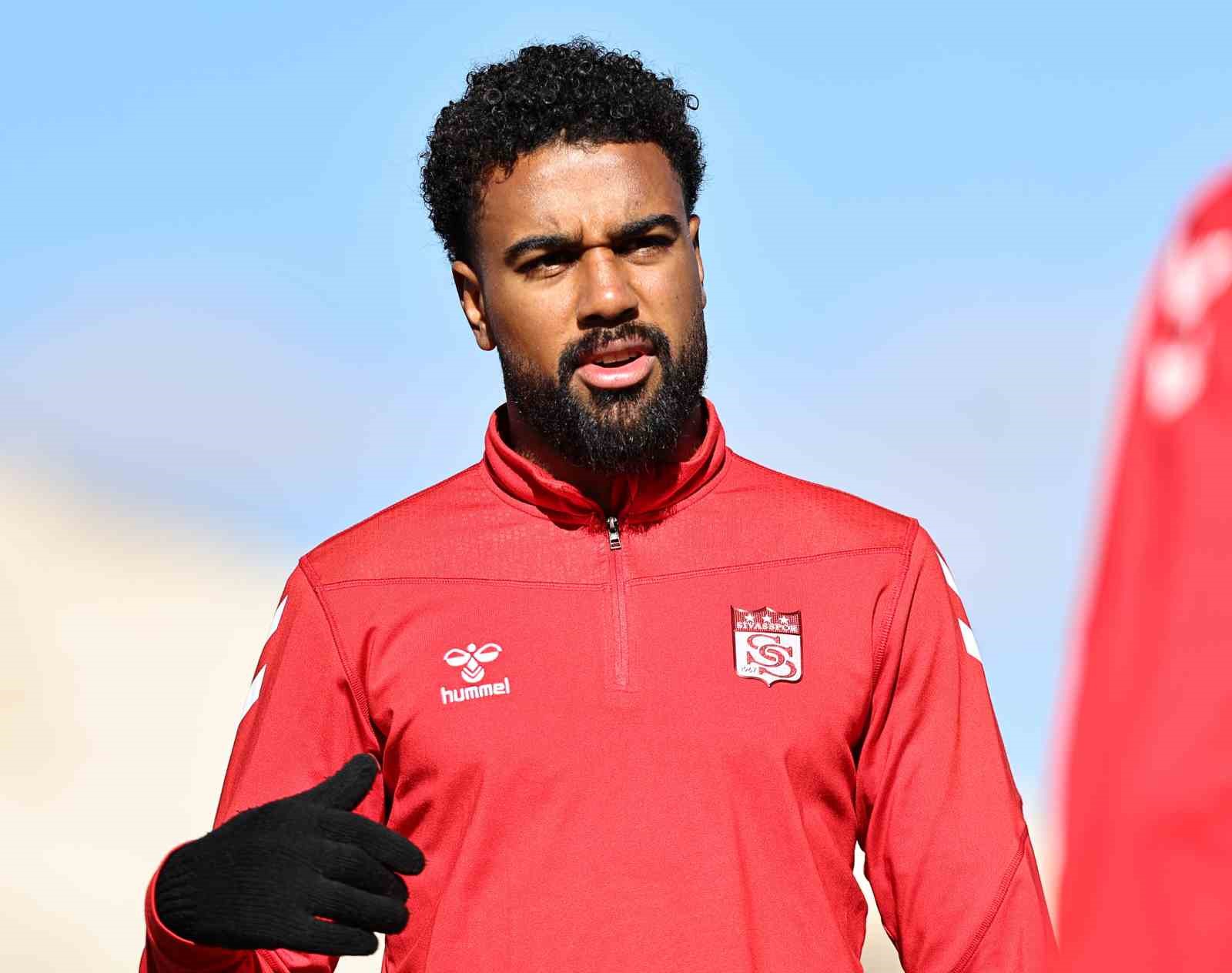 Noah Sonko Sundberg’den Fenerbahçe Maçı Öncesi Açıklamalar