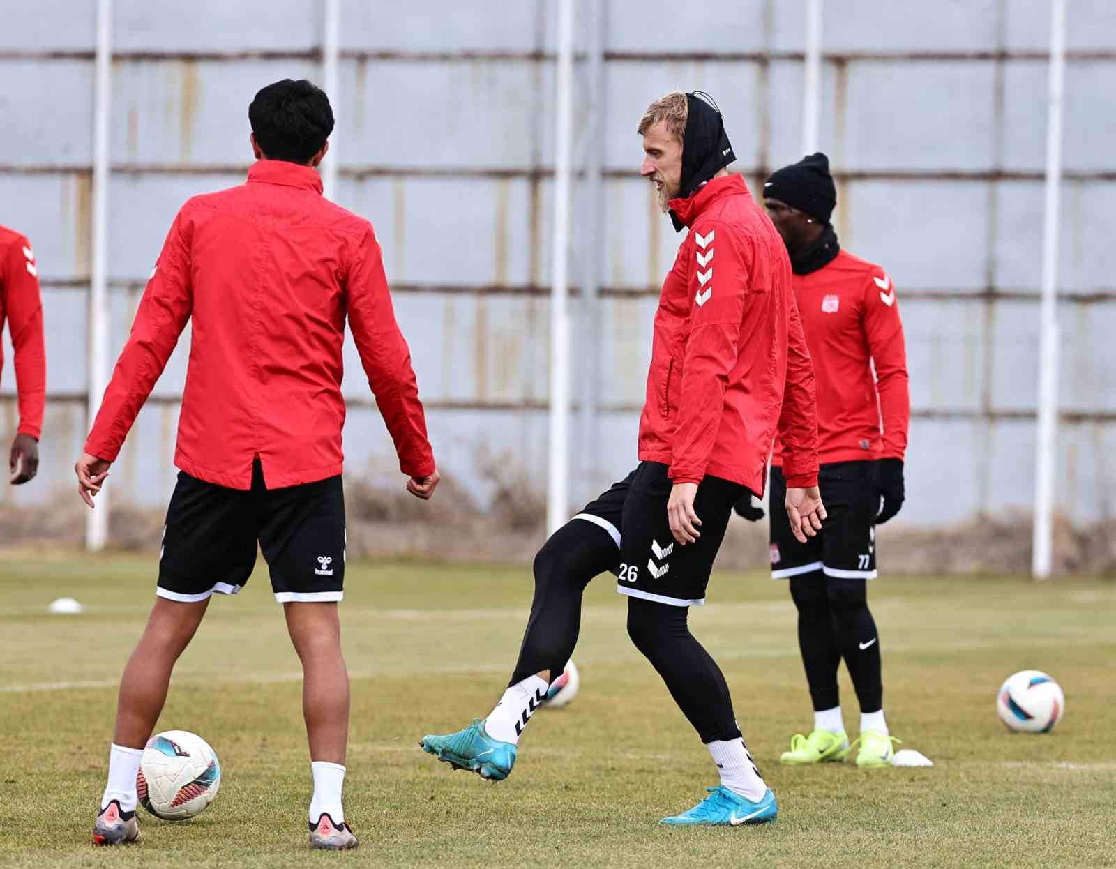 Sivasspor, Kasımpaşa ile Olan Karşılaşma İçin Hazırlıklarını Sürdürüyor