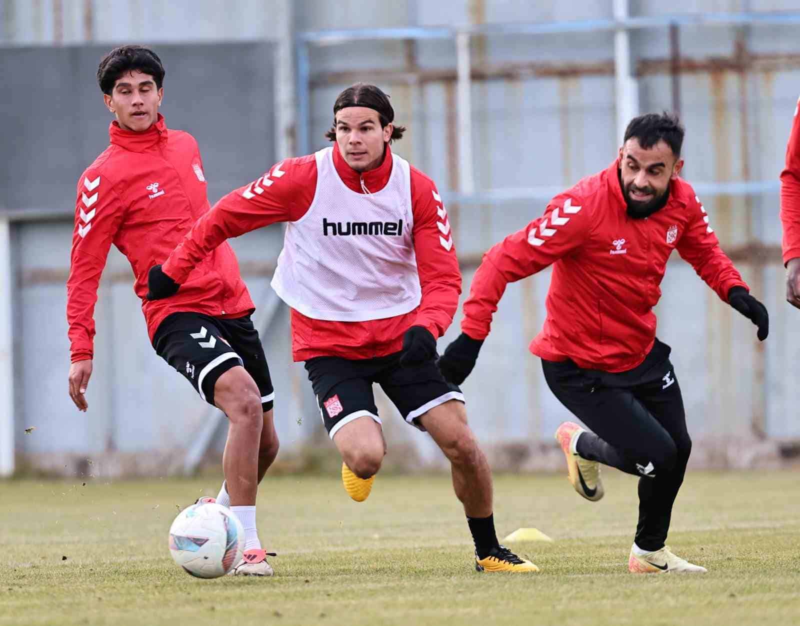Sivasspor, Kasımpaşa Karşılaşması İçin Hazırlıklara Başladı