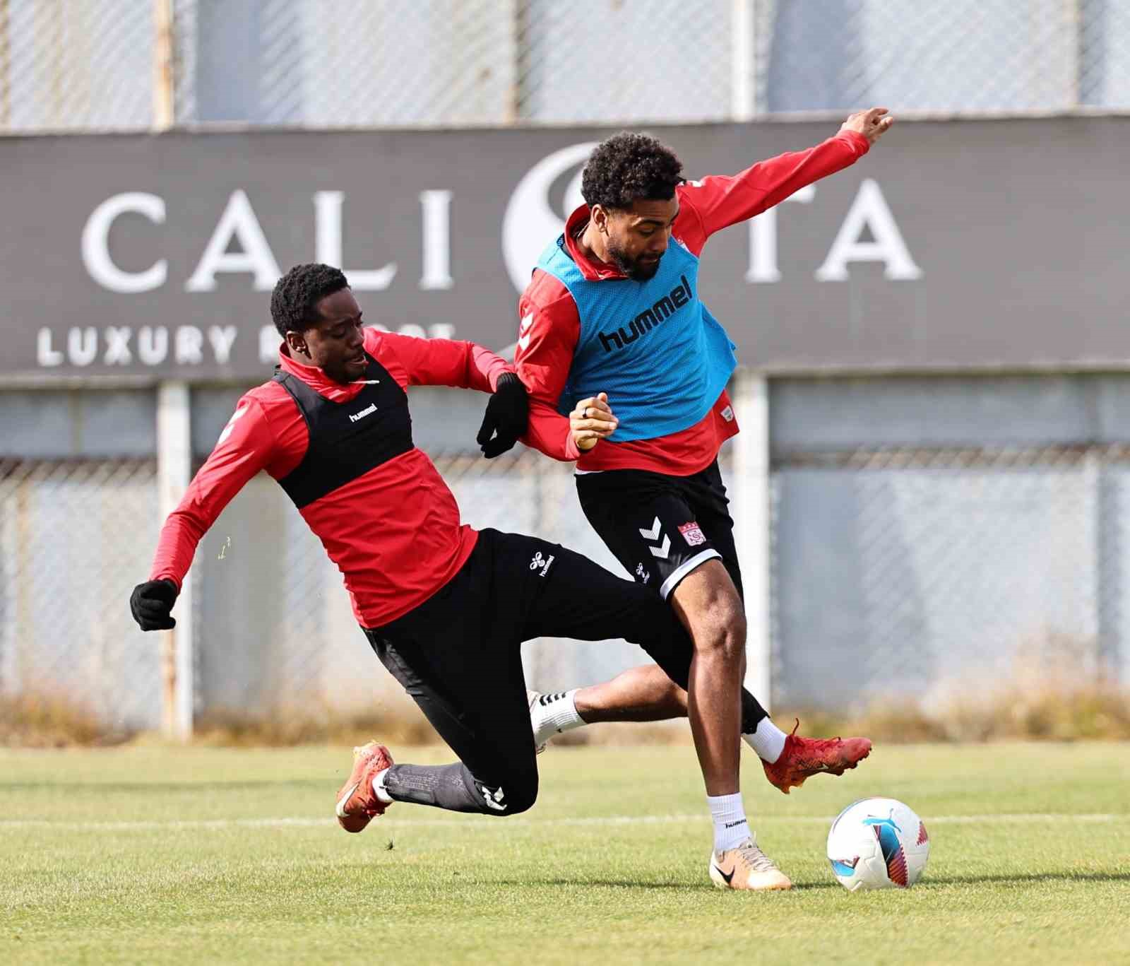 Sivasspor, Kasımpaşa Maçı Öncesi Son Taktikleri Belirledi