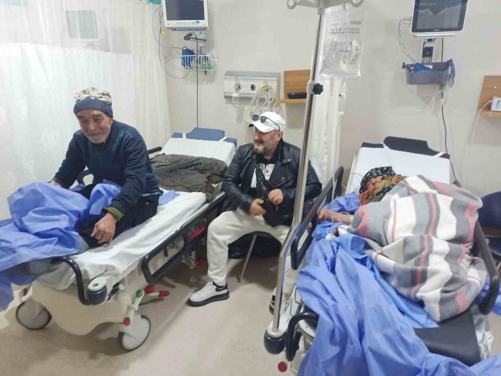 Tipide Kaybolan Yaşlı Çift, Hayvanlarını Koruyarak Kurtuluşu Anlattı