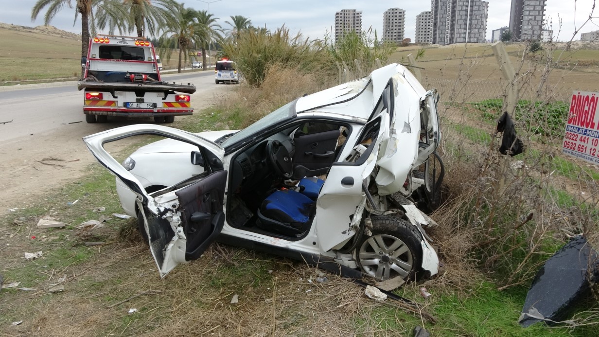 Adana’da Feci Kaza: Genç Sürücü Kaza Yaptı, Bir Kişi Hayatını Kaybetti