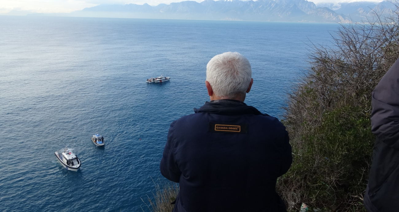Antalya’da Denize Uçan Araç Çıkarıldı, Baba Gözyaşlarına Boğuldu