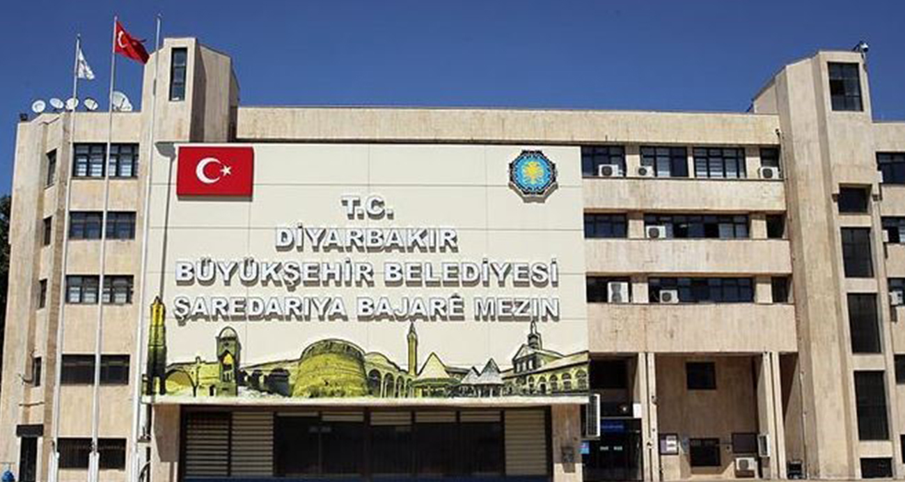 Diyarbakır Büyükşehir Belediyesi’nde Sözleşmeli Memurların İş Akitleri Feshediliyor