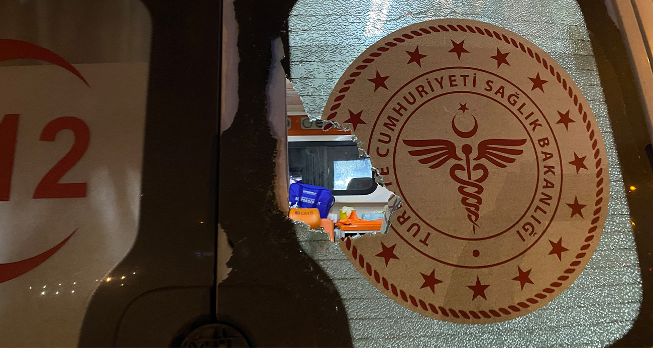 Diyarbakır’da Ambulansa Taşlı Saldırı