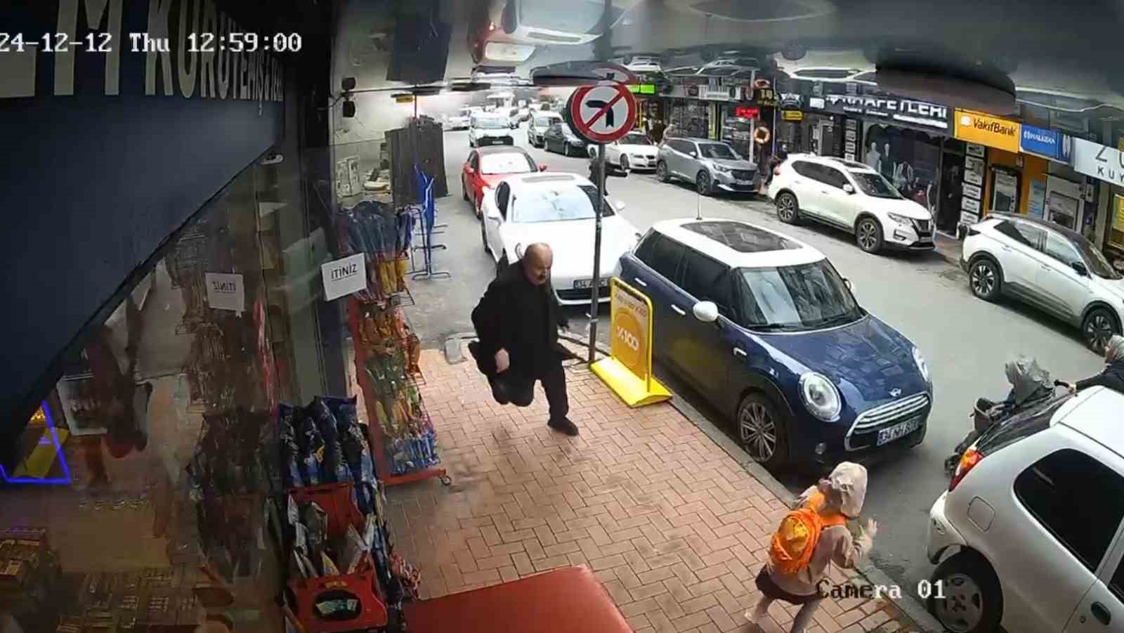 Güngören’de Yıkım Sırasında Bina Çöktü, Panik Anları Kamerada