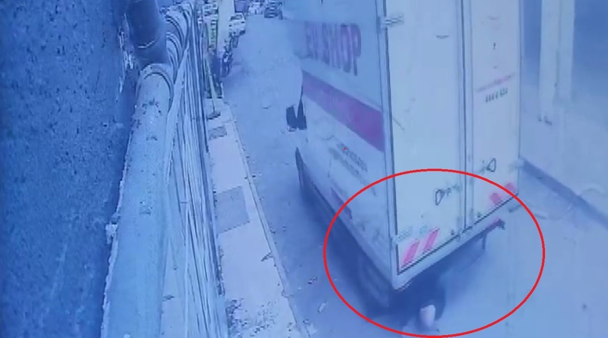 Hatay Dörtyol’da Geri Manevrada Yaşlı Adamı Ezdi
