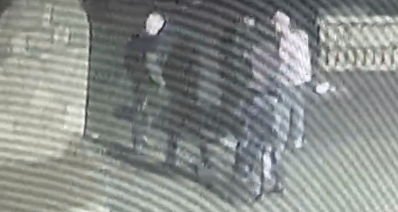 Iğdır’da Ayakkabı Hırsızlığı: Çaldığı Ayakkabıyla Hava Atan Şüpheli Yakalanmayı Bekliyor