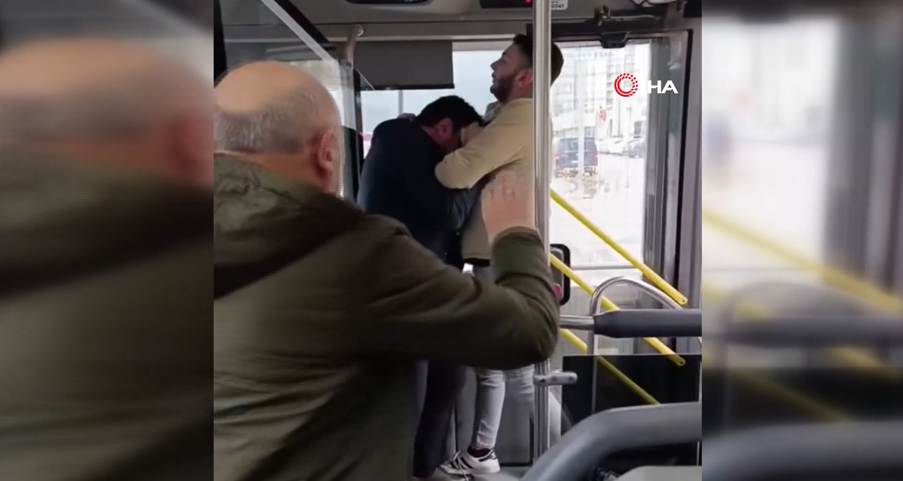 İstanbul İETT Otobüsünde Gergin Anlar: Şoföre Tehdit ve Kavga
