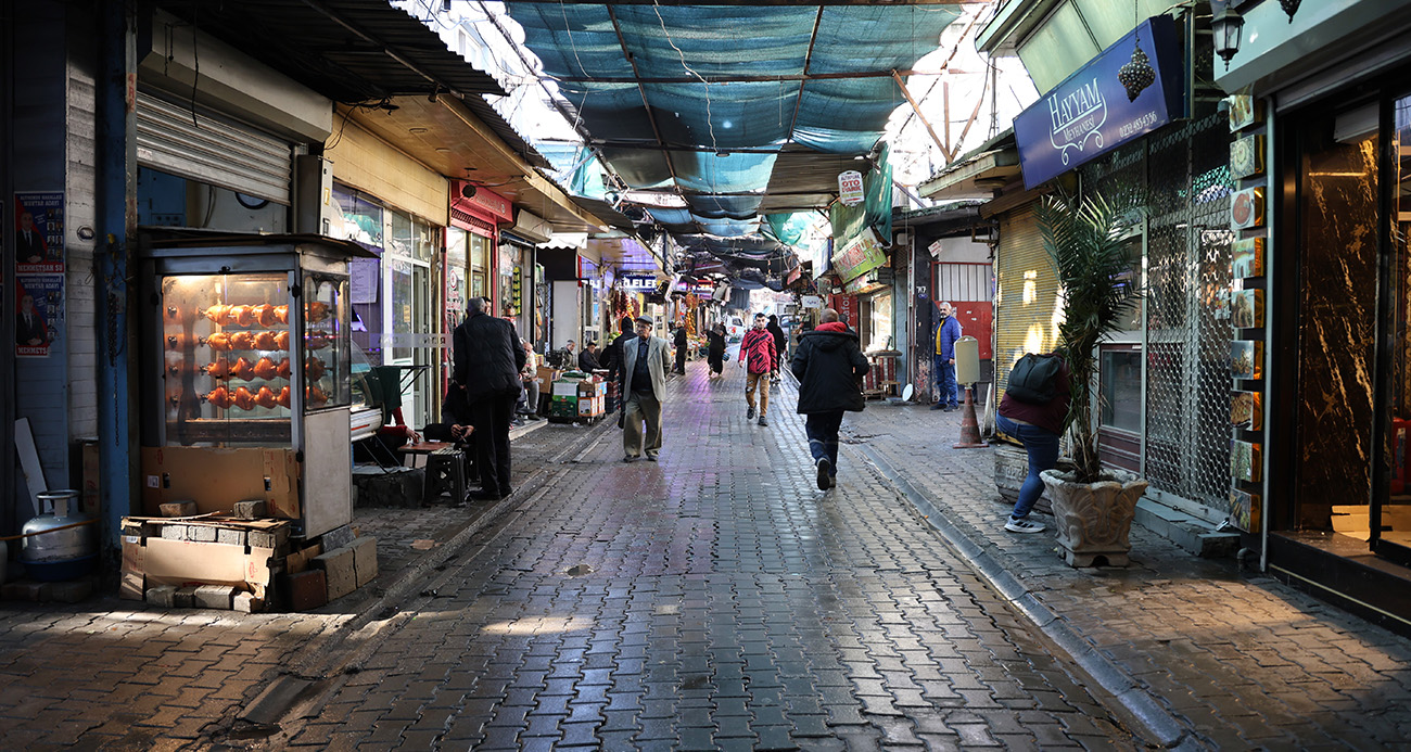 İzmir’deki Suriyelilerin Dönüş Hazırlığı: İlanlar Artıyor