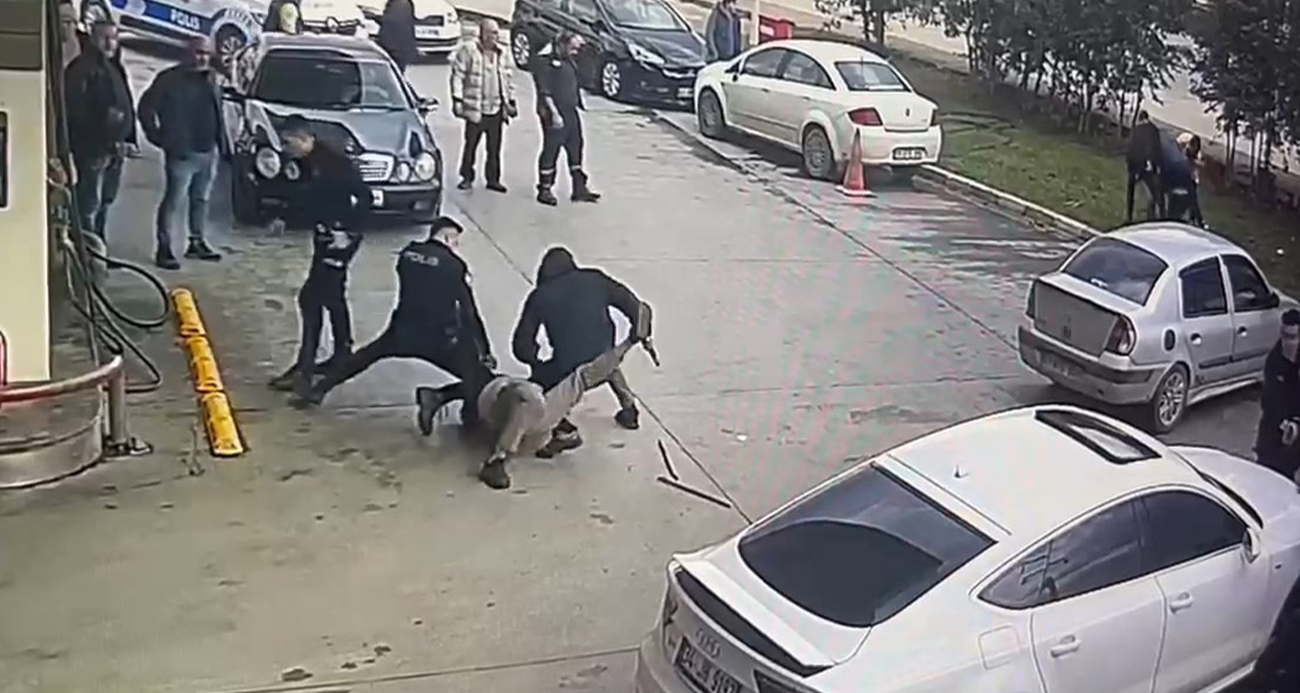Kocaeli Kartepe’de Akaryakıt İstasyonu Kavgası: 1 Polis Dahil 7 Yaralı