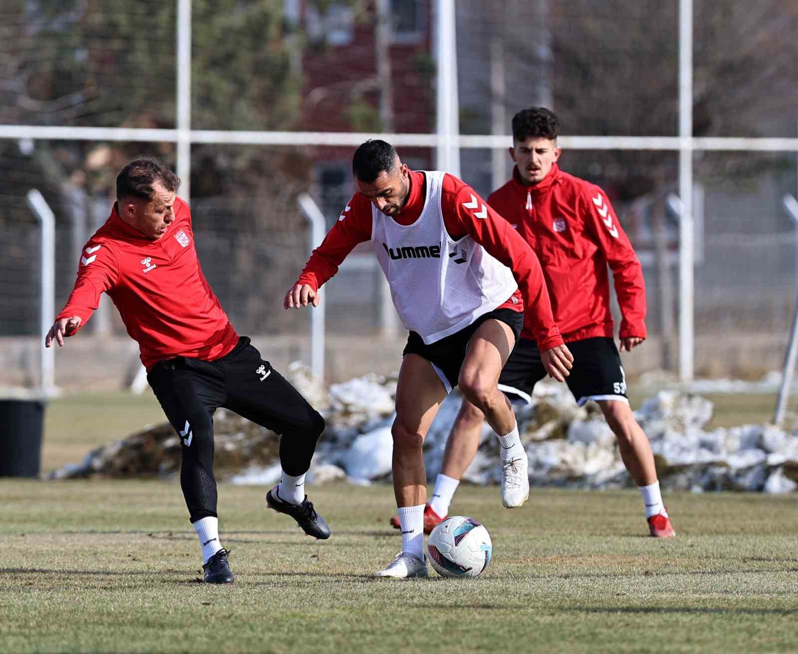 Sivasspor, Bodrum FK Maçı Öncesi Hazırlıklarını Yoğunlaştırdı