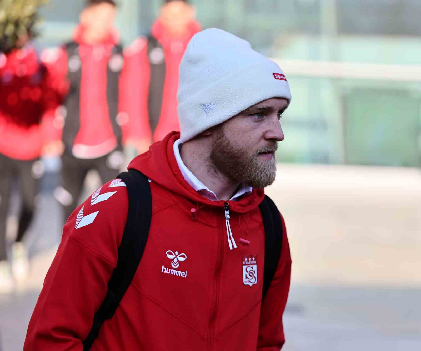 Sivasspor, Ziraat Türkiye Kupası Maçı İçin Ankara’ya Hızlı Trenle Ulaştı